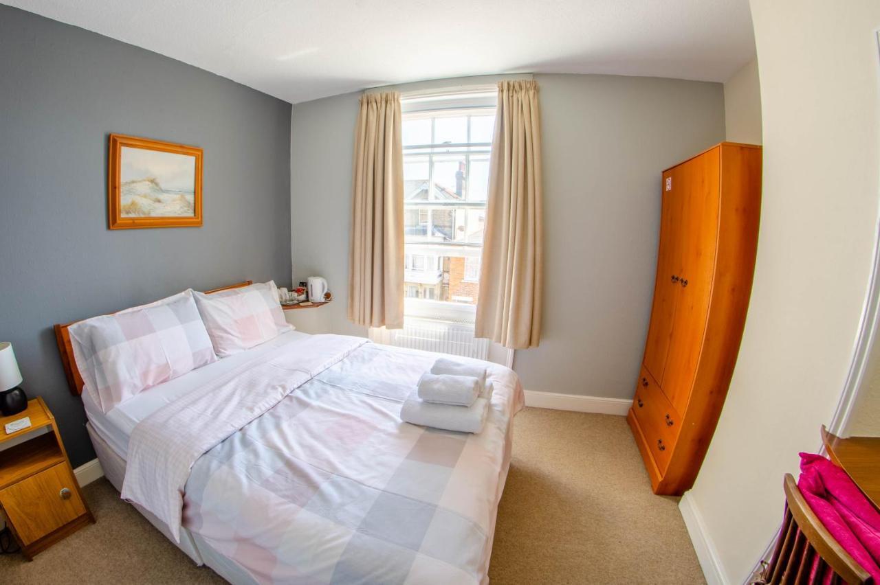 Olivers Guest House Weymouth Eksteriør billede