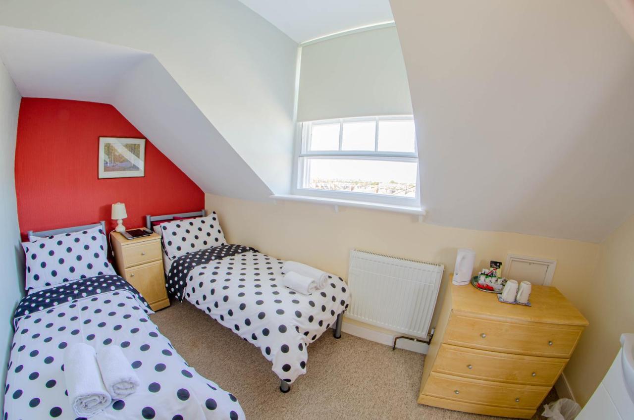 Olivers Guest House Weymouth Eksteriør billede